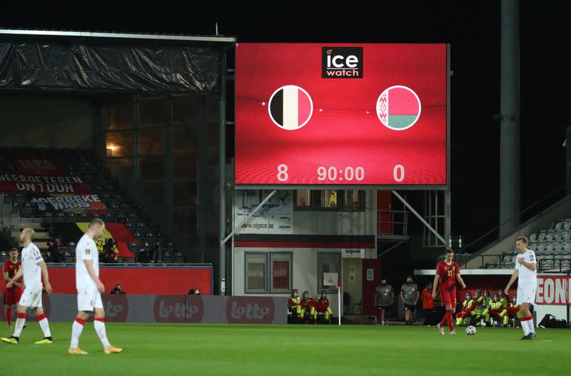 Vista general del marcador del partido entre Bélgica y Bielorrusia por el Grupo E de la eliminatoria europea rumbo a Qatar, en Leuven, Bélgica