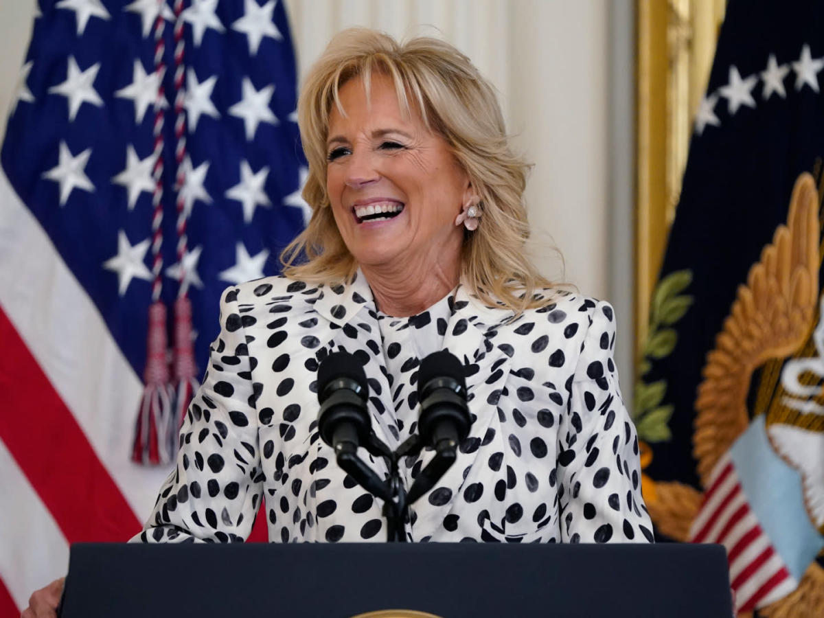 Jill Biden’s Nod to Ukraine Has Twitter Remembering Melania Trump’s Pointed Trend Options