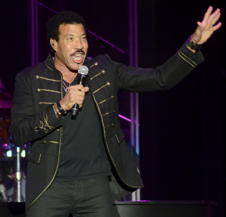 LAS VEGAS, NV - OCTOBER 25:  Lionel Richie performs during the Life is Beautiful Festival in downtown Las Vegas on October 25, 2014 in Las Vegas, Nevada.  (Photo by Tim Mosenfelder/Getty Images)