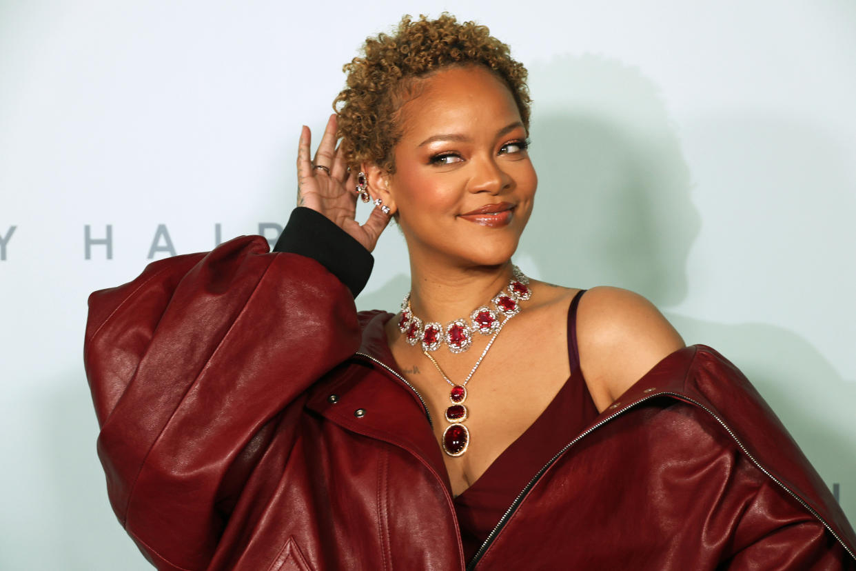 Rihanna évoque avec franchise sa perte de cheveux post-partum : 