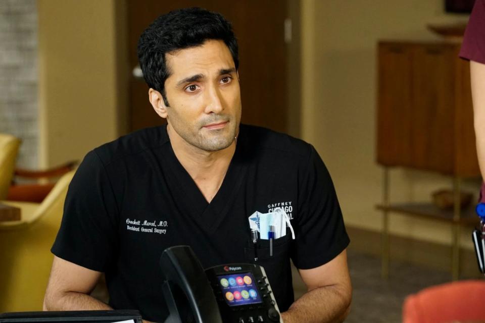 chicago med, dominic rains as dr crockett marcel