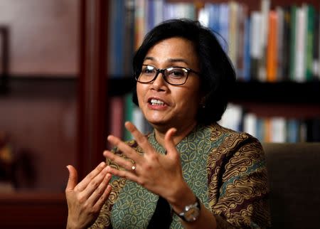 Indonesian Finance Minister Sri Mulyani Indrawati gestures during an interview with Reuters at the Finance Ministry in Jakarta, Indonesia November 2, 2017. REUTERS/Darren Whiteside/Files