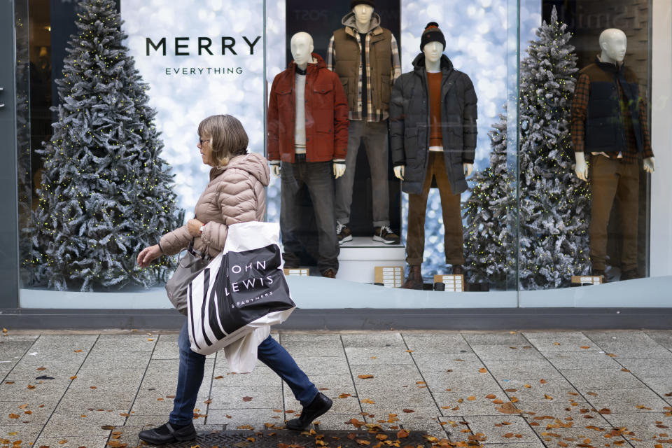 New figures show retailers and consumers face cost challenges ahead of the key Christmas shopping period. Photo: Matthew Horwood/Getty