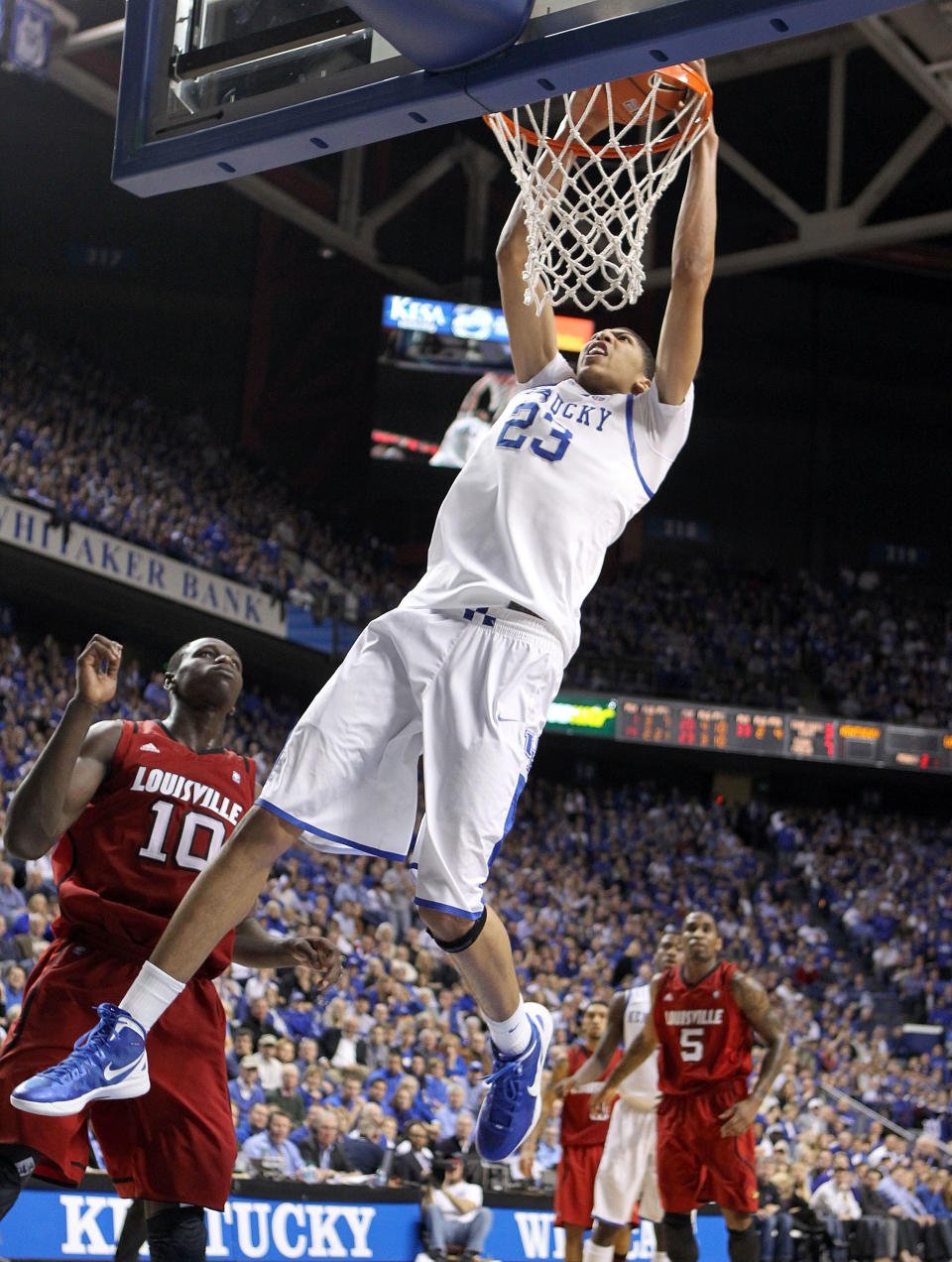 LEXINGTON, KY - DECEMBER 31: Anthony Davis #23 of the Kentucky Wildcats dunks the ball during 69-62 win over the Louisville Cardinals at Rupp Arena on December 31, 2011 in Lexington, Kentucky. (Photo by Andy Lyons/Getty Images)