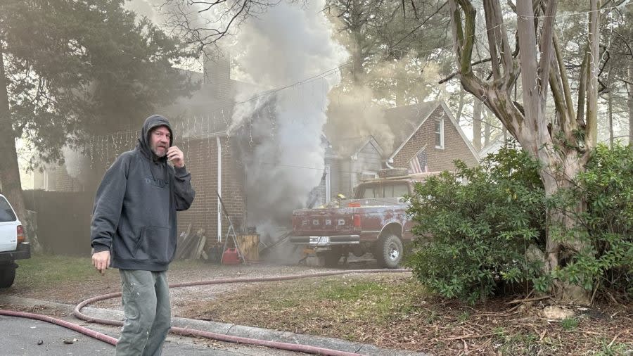 Granby Street fire (Courtesy: Matt Grubbs – Hamp Roads Fire-Rescue Incidents)