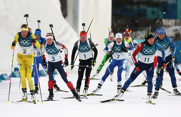 Erwischt hat es im Biathlon Laura Dahlmeier. Die Favoritin zeigte sich müde und fiel weit zurück.