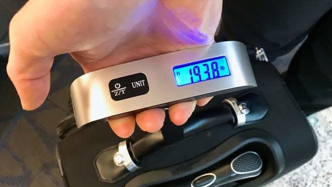 The best gifts for travelers: Dr. Meter Digital Luggage Scale