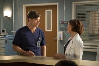 Heute ist Chris Carmack immer noch im Serienbusiness tätig. Er gehörte von 2013 bis 2018 zu den Hauptdarstellern der Country-Seifenoper "Nashville" und ist seit Kurzem Teil des Casts von "Grey's Anatomy" (Bild). (Bild: ABC Studios / Jessica Brooks)