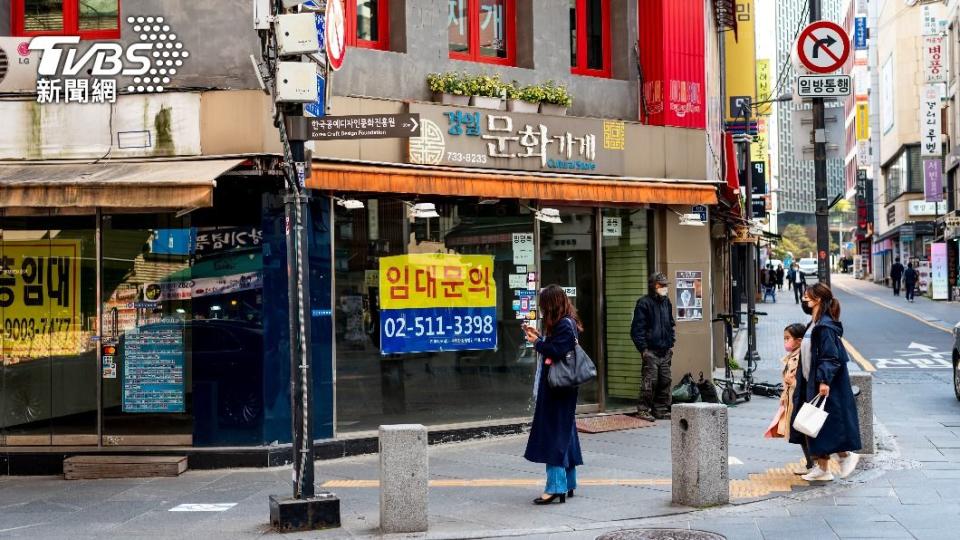 南韓首都圈為疫情重災區，維持防疫最高級別。（示意圖／shutterstock達志影像）