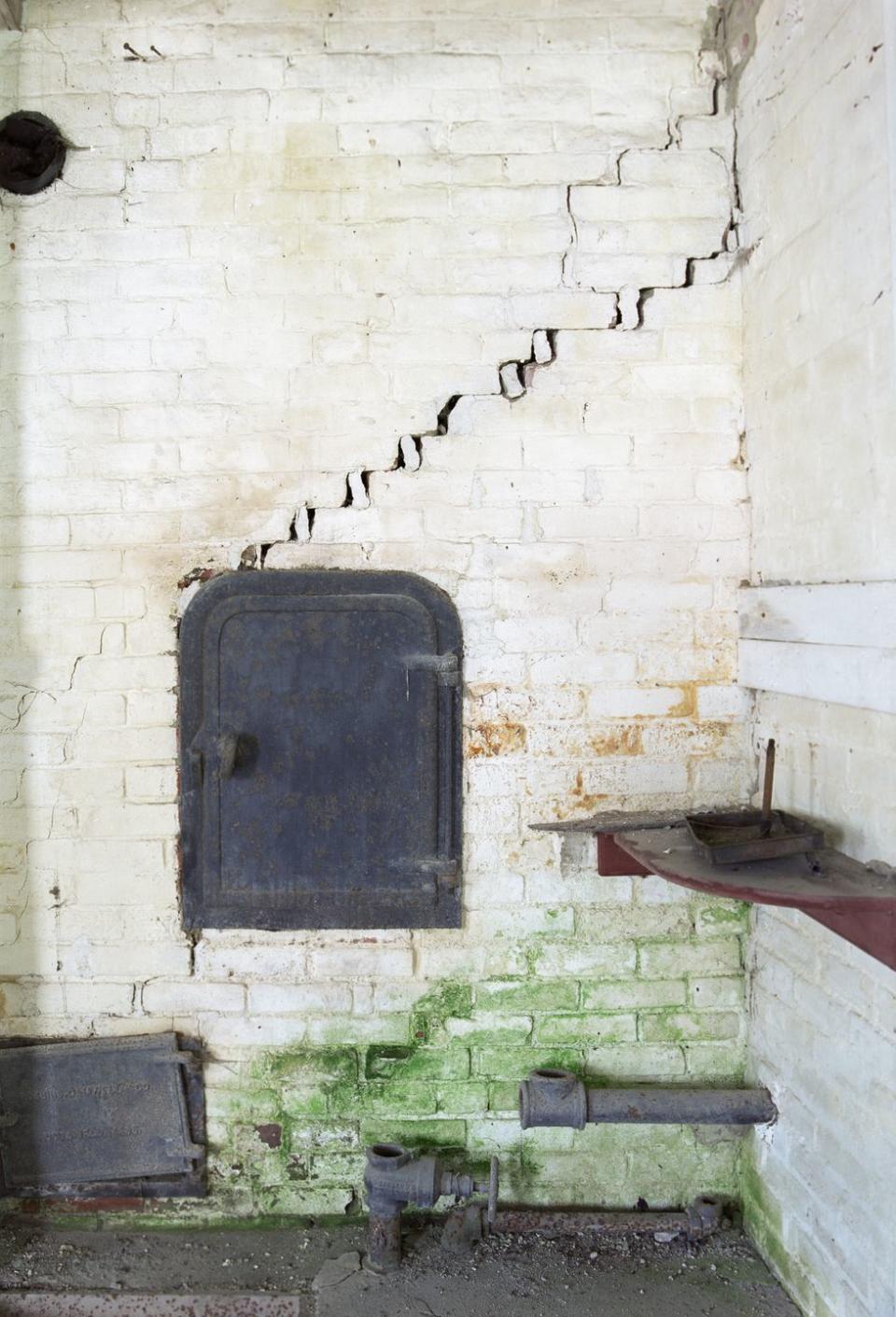 interior room of mt lebanon shaker village site