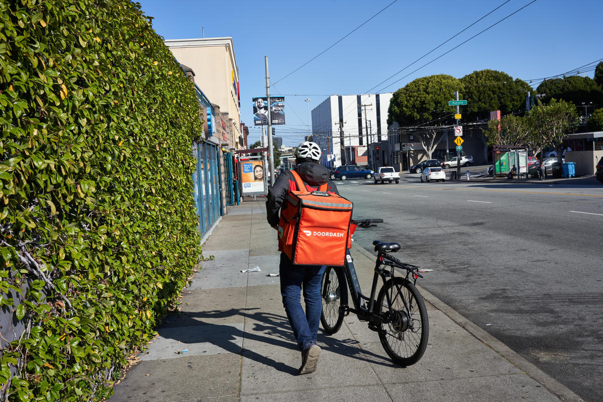 DoorDash Is Now Letting Restaurants Use Their Own Delivery Drivers