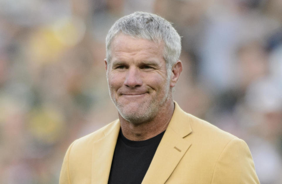 Former NFL quarterback Brett Favre. / Credit: Hannah Foslien / Getty Images