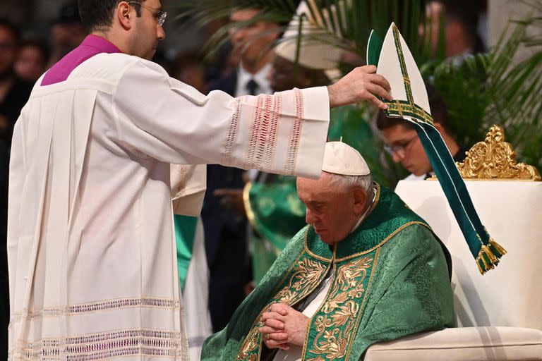 El Papa Francisco presidió la misa de los cardenales