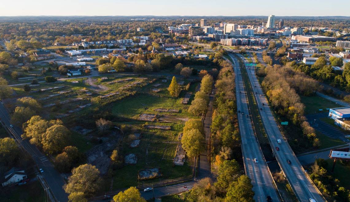 In the 1960s and early ’70s, the Hayti neighborhood was upended for the construction of the Durham Freeway, pictured here on November 16, 2020 leading into downtown. Julia Wall/jwall@newsobserver.com