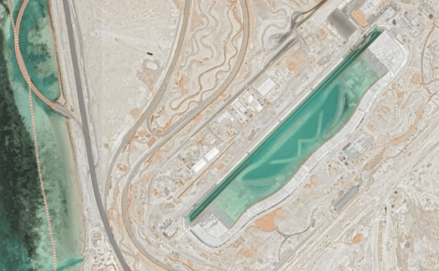 Aerial view of what sure looks like a KSWC pool in the 'Dune'-esque Abu Dhabi desert-scape. <p>Photo: Google Earth</p>