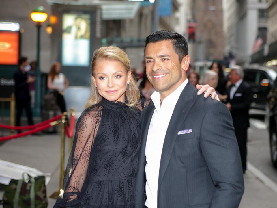 Kelly Ripa and Mark Consuelos