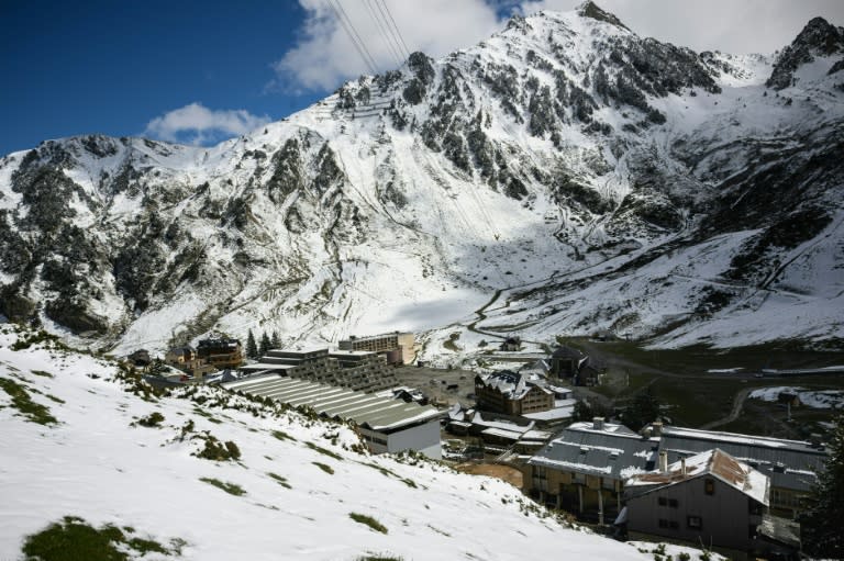 La station de ski du Grand Tourmalet dans les Hautes-Pyrénées, le 2 mai 2024, ou Emmanuel Macron emmènera mardi le président chinois Xi Jinping (Lionel BONAVENTURE)