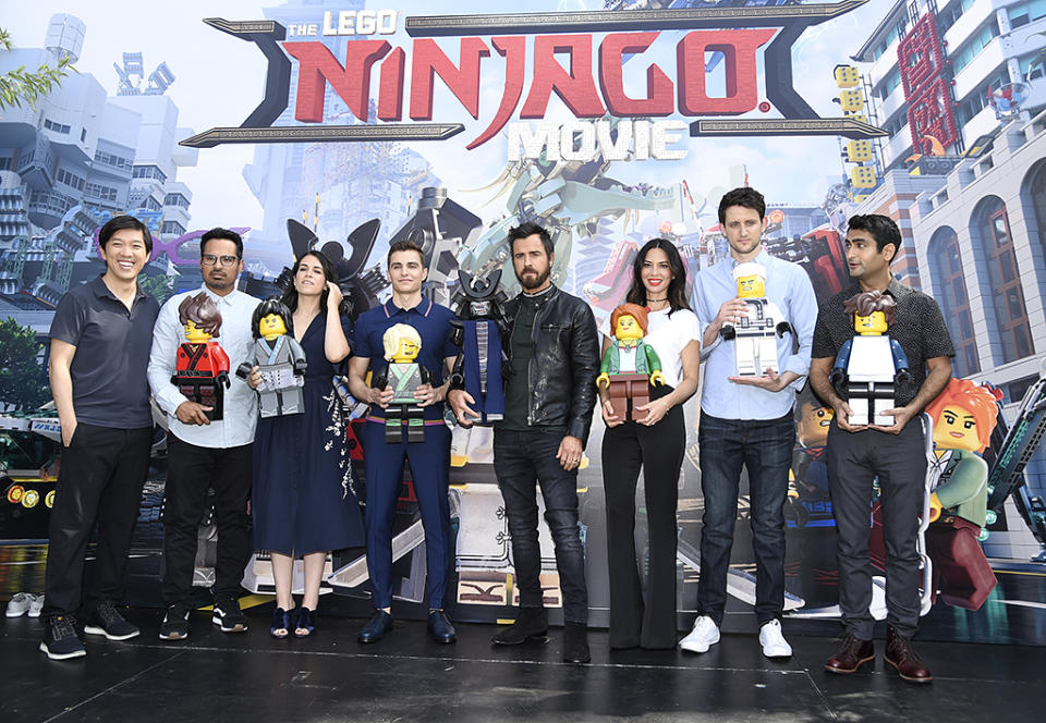 <p>Dan Lin, Michael Peña, Abbi Jacobson, Dave Franco, Justin Theroux, Olivia Munn, Zach Woods, and Kumail Nanjiani with their movie character figures at Comic-Con on July 21, 2017. (Photo: Richard Shotwell/Invision/AP) </p>