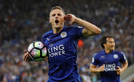 Football Soccer Britain - Leicester City v Swansea City - Premier League - King Power Stadium - 27/8/16 Leicester City's Jamie Vardy celebrates scoring their first goal Reuters / Darren Staples