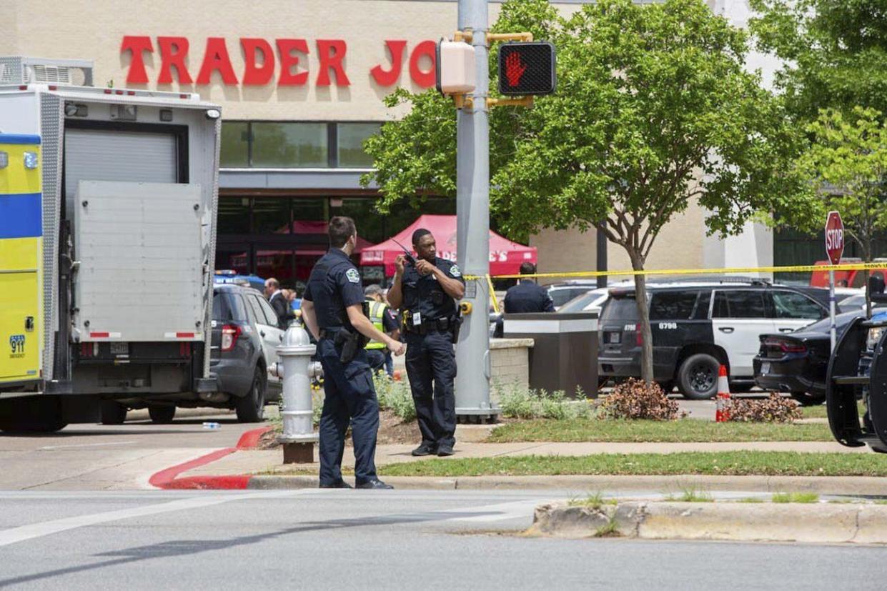 Police, SWAT and medical personnel respond to a fatal shooting in the Arboretum area of northwest Austin on Sunday, April 18. 