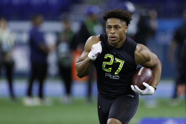 Dolphins workout Jordan Love: A close look at 2020 quarterback Draft  prospect - The Phinsider