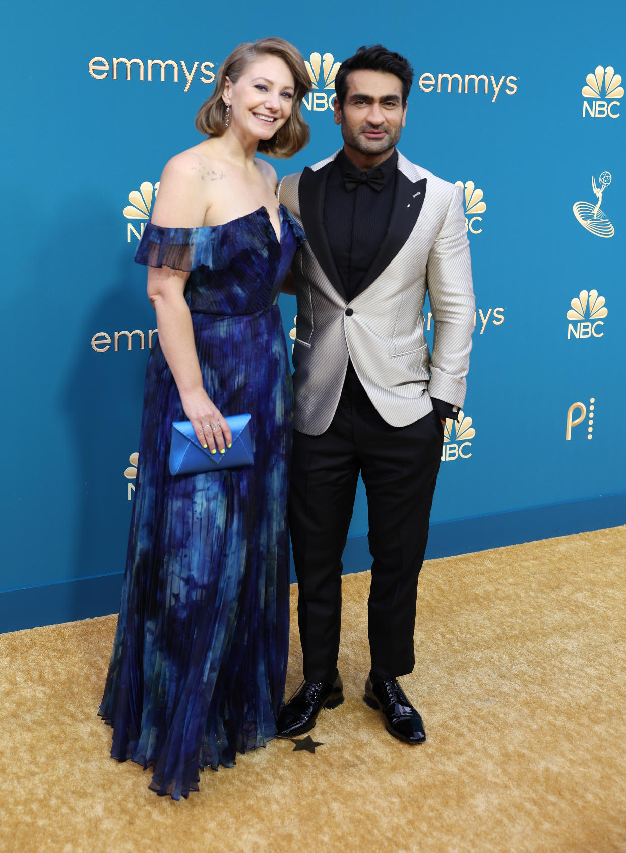 LOS ANGELES, CA - September 12, 2022 -      Emily Gordon and Kumail Nanjiani arriving at the 74th Primetime Emmy Awards at the Microsoft Theater on Monday, September 12, 2022 (Brian van der Brug / Los Angeles Times via Getty Images)