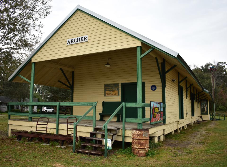 The Archer Historical Society Railroad Museum, in Archer, Fla., holds a plaque honoring Rosewood schoolteacher Mahulda Gussie Brown Carrier.