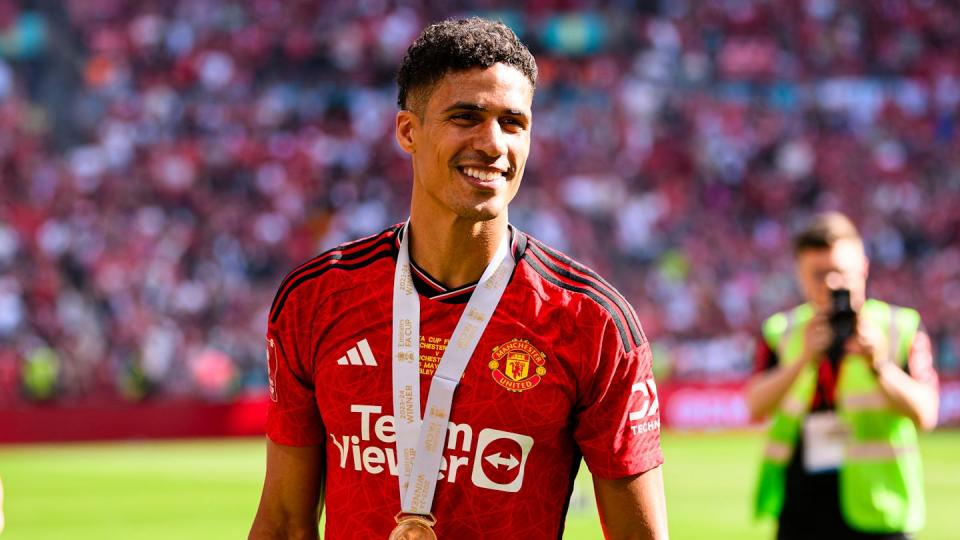 Man Utd sends message to Raphael Varane after resignation