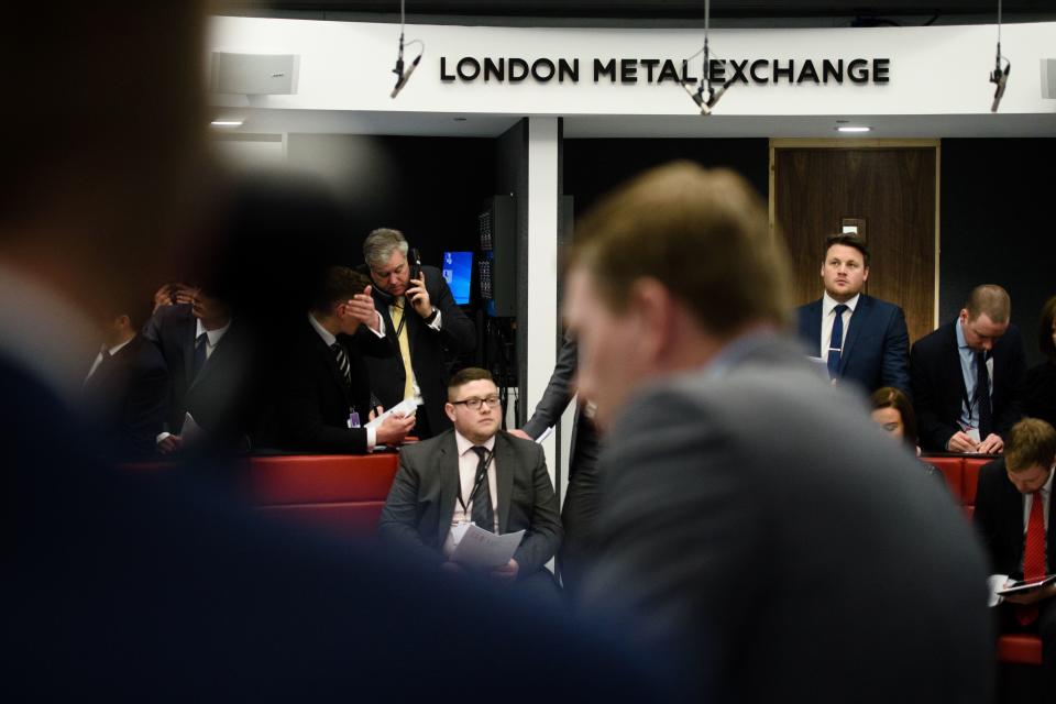 Traders operate in the Ring, the open trading floor of the new London Metal Exchange (LME) in central London on February 18, 2016.
The Ring has provided a transparent and robust price-discovery process for the global metals industry for 139 years.  / AFP / LEON NEAL        (Photo credit should read LEON NEAL/AFP via Getty Images)