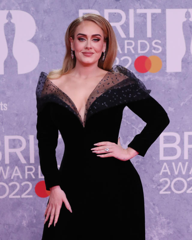 Adele reveals she has 'crude' fungal infection from sweating in Spanx