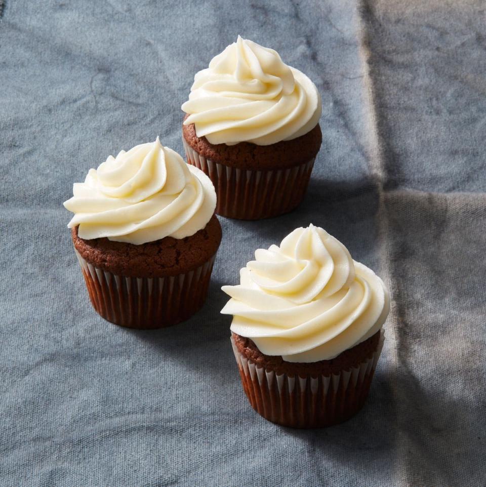 These Pumpkin Spice Cupcakes Are Perfect Post Turkey Dinner