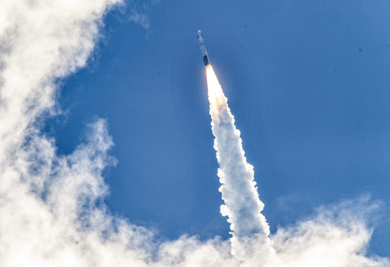 A United Launch Alliance Atlas V rocket and Boeing Starliner capsule lift off from Cape Canaveral Space Force Station, FL Wednesday, June 5, 2024 carrying astronauts Butch Willmore and Suni Williams to the International Space Station.