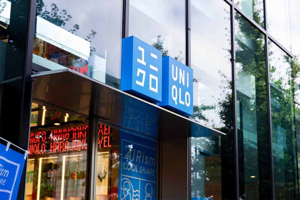 沒有了紅色背景：UNIQLO 首次換上涼爽的藍色「衣裳」，一切因為這個原因！