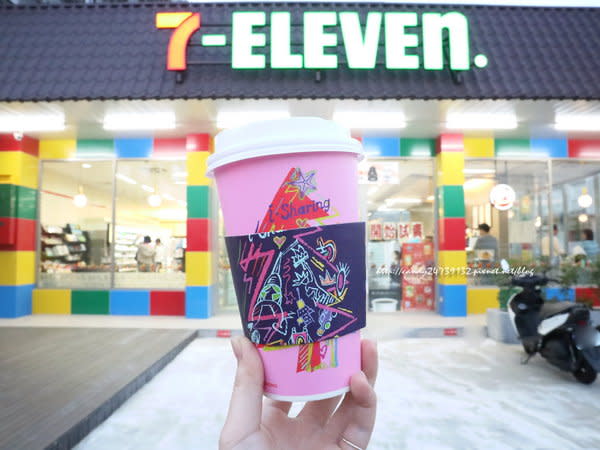 7-ELEVEN 億承門市：〖台中│美食〗7-ELEVEN 億承門市 ❤ 全台首間樂高積木主題的7-11，就在台中清水7-11億承門市，色彩繽紛，還有仿樂高牆面，IG新打卡熱點!!