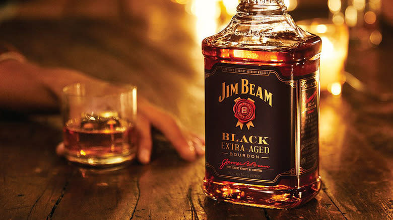 Jim Beam Black Extra-Aged bottle