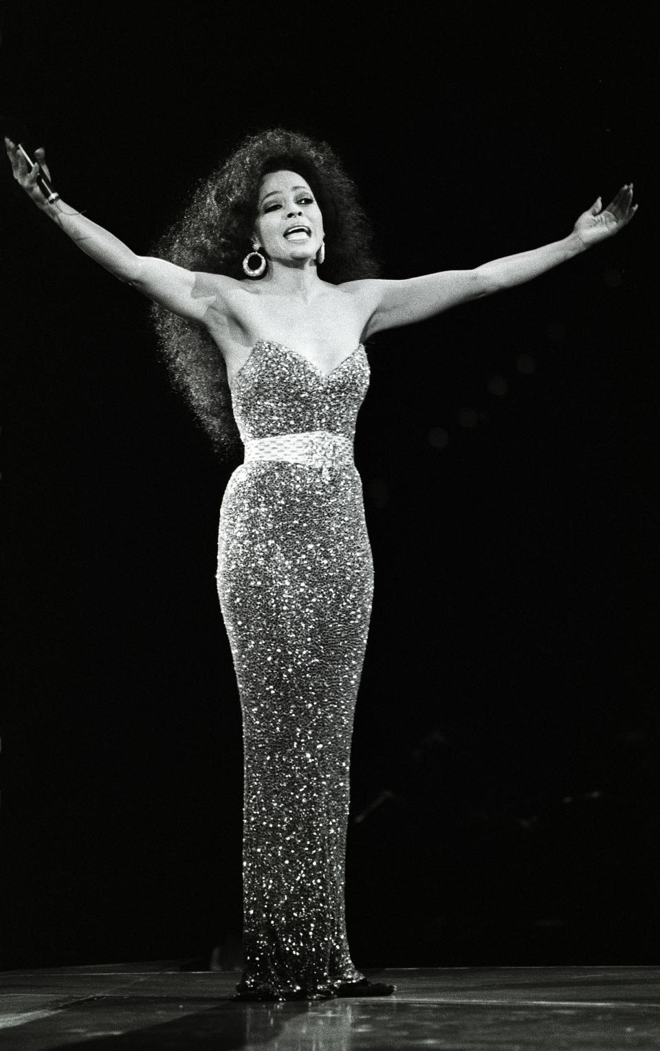 Diana Ross stage style
