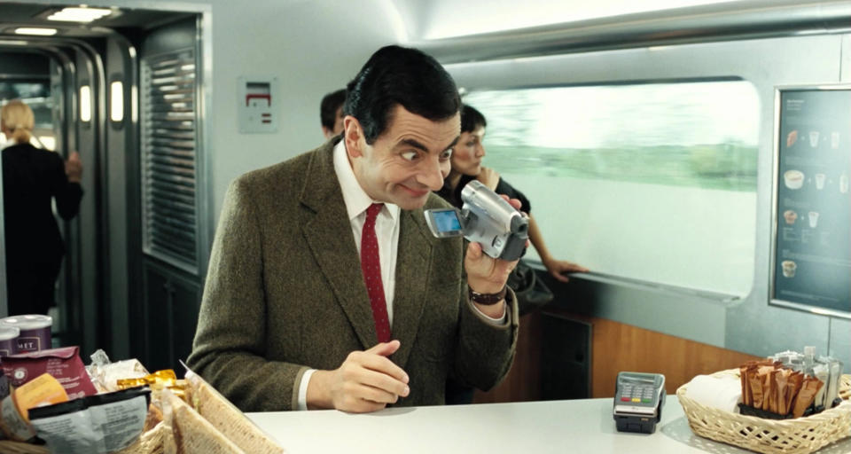 Ator já falou que está cansado do Mr. Bean, mas não consegue escapar dele (Imagem: Reprodução/Universal Pictures)
