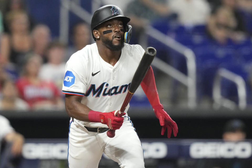 Lindor's 2 homers lead Mets to 64 win over Marlins and split of 4game