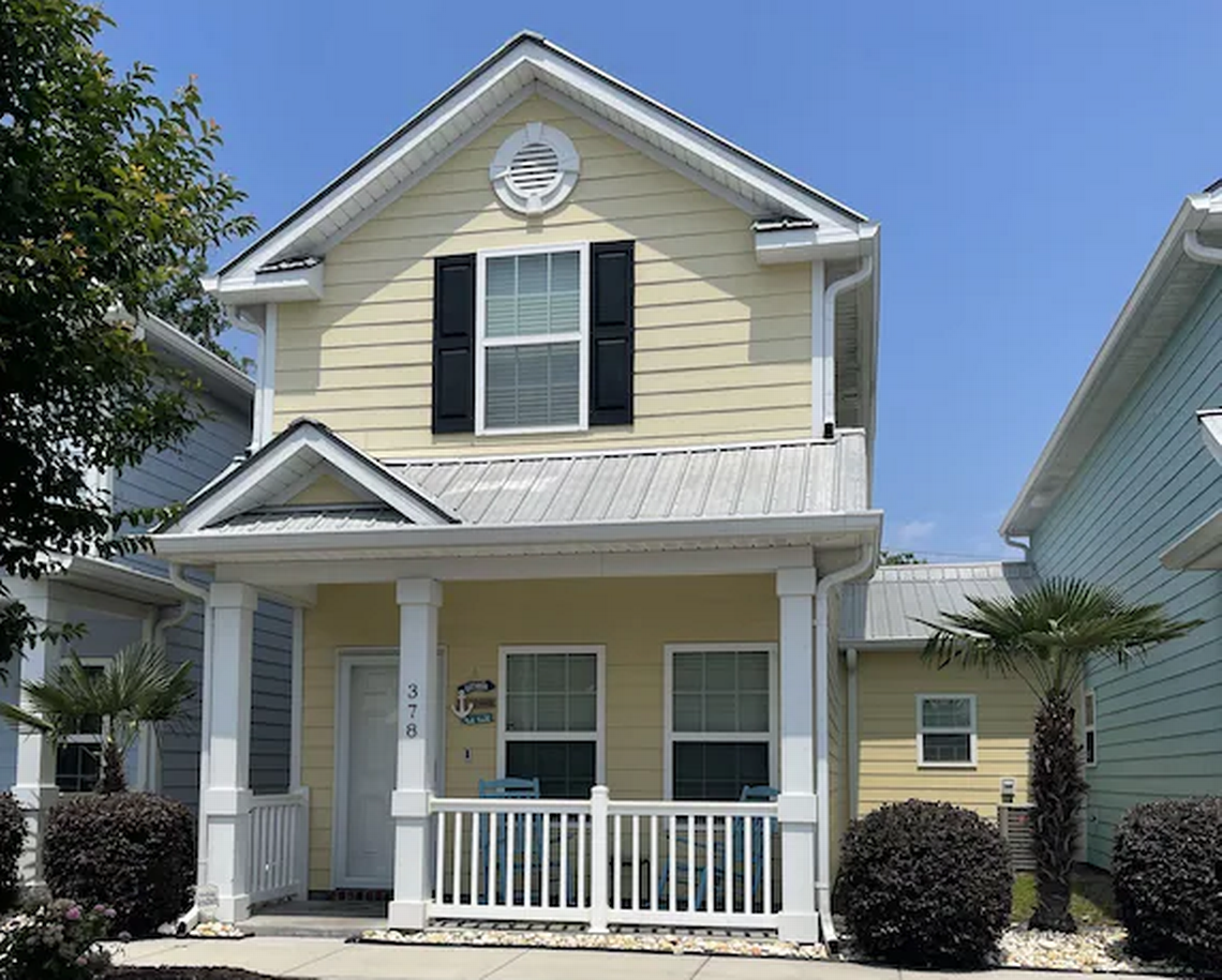 Exterior of Gulfstream Cottage in Central Myrtle Beach. Screenshot of listing. January 5, 2022.