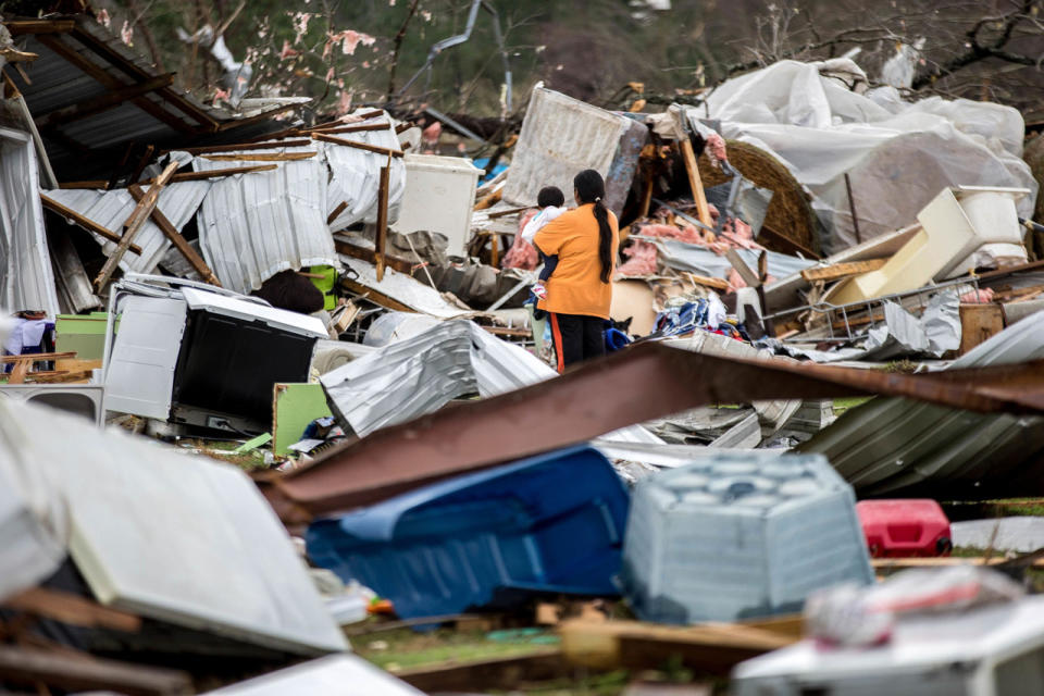 Tormentas y tornados dejan 19 muertos en el sur de EEUU