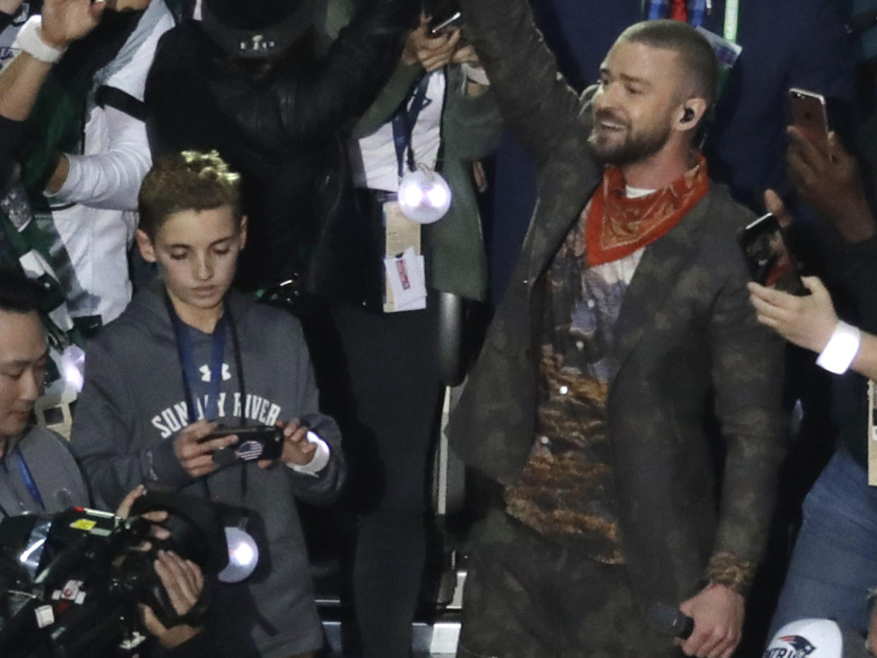 Super Bowl 2018: “Selfie Kid” stahl selbst Justin Timberlake die Show