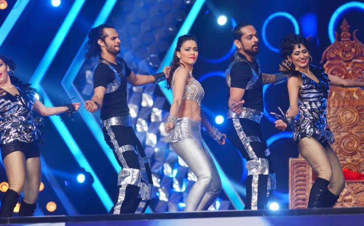 Bollywood thanks the Police department for their service at the Umang Mumbai Police Show