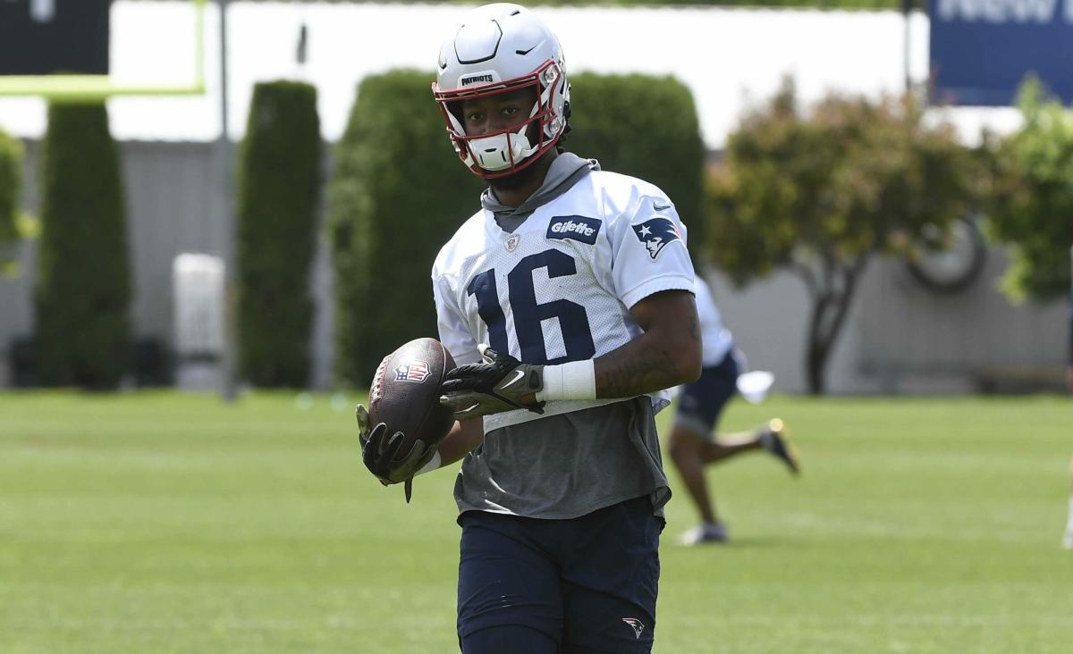 New England Patriots WR Jakobi Meyers Questions Offense - Sports