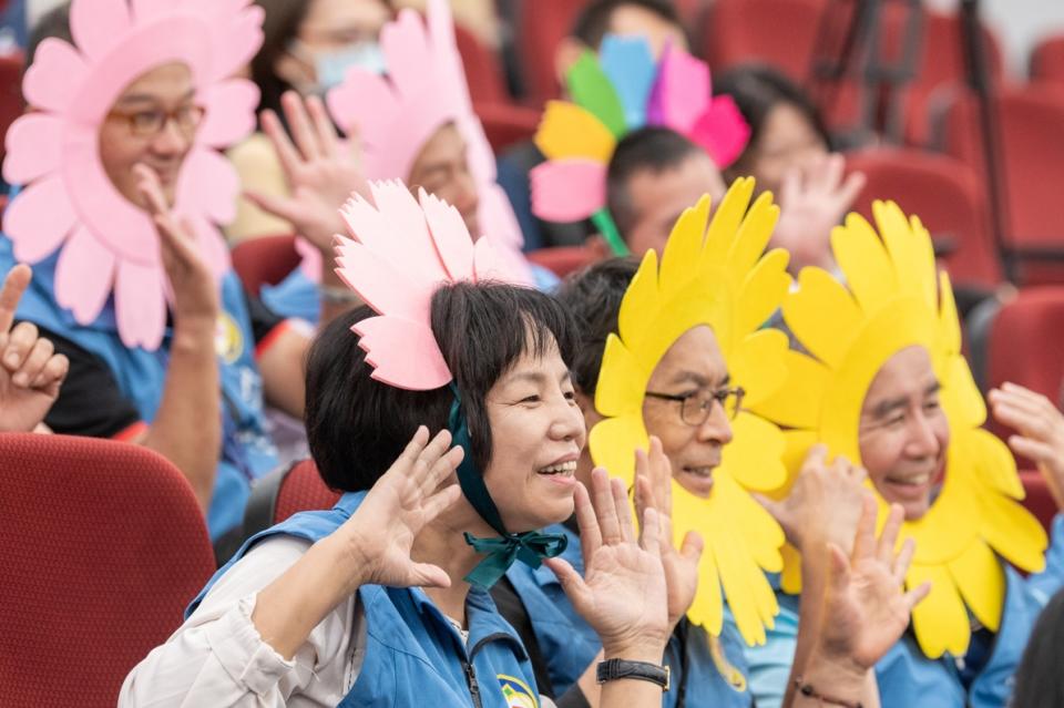 台下出席者開心互動。圖/桃園市政府提供