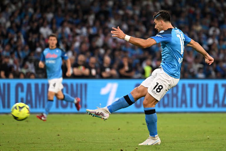 Giovanni Simeone convirtió un golazo ante Sampdoria y lo festejó de una manera muy particular