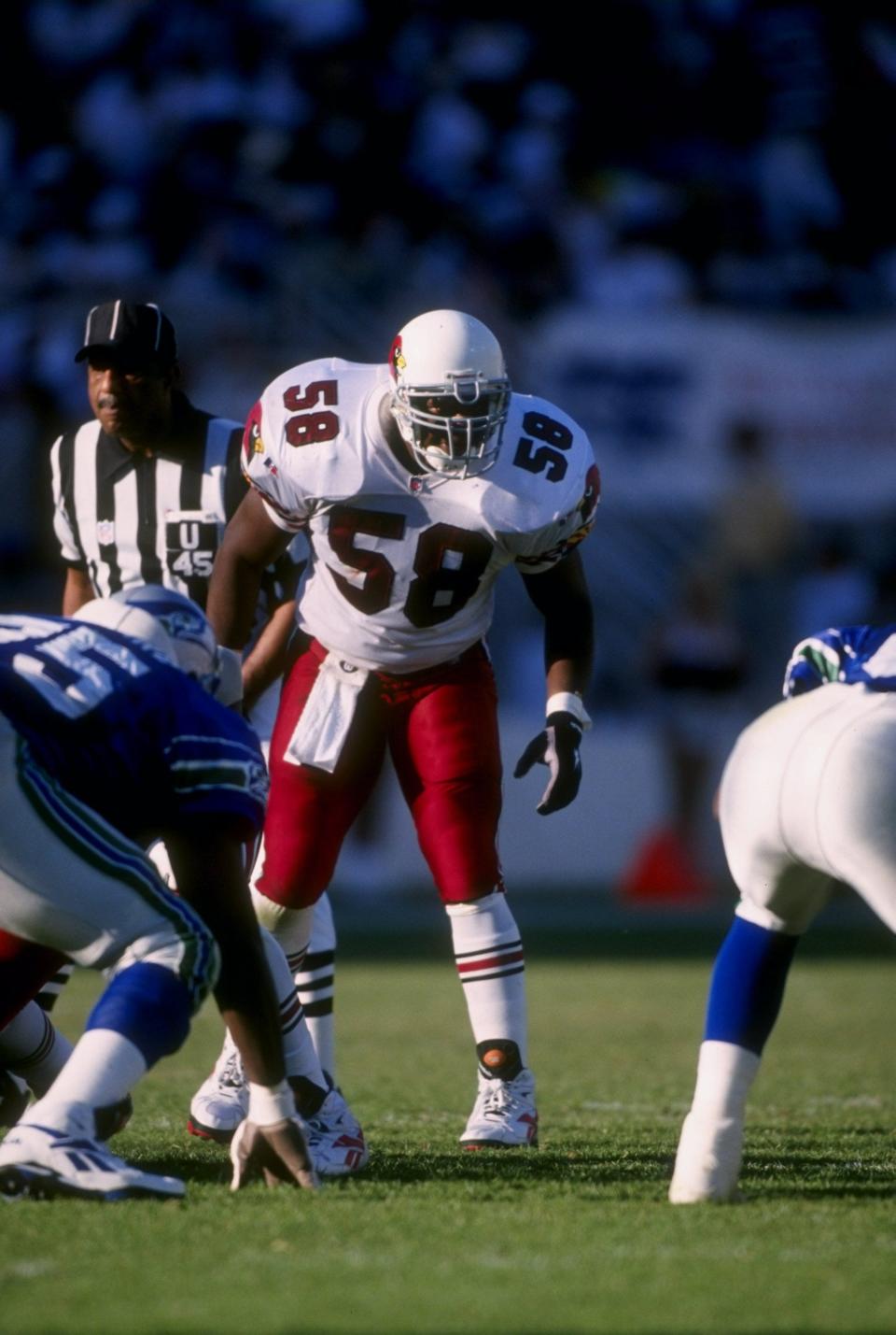 29 Oct 1995:  Linebacker Eric Hill of the Arizona Cardinals gets in his stance as he waits for the snap during the Cardinals' 20-14 loss to the Seattle Seahawks at Sun Devil Stadium in Tempe, Arizona.