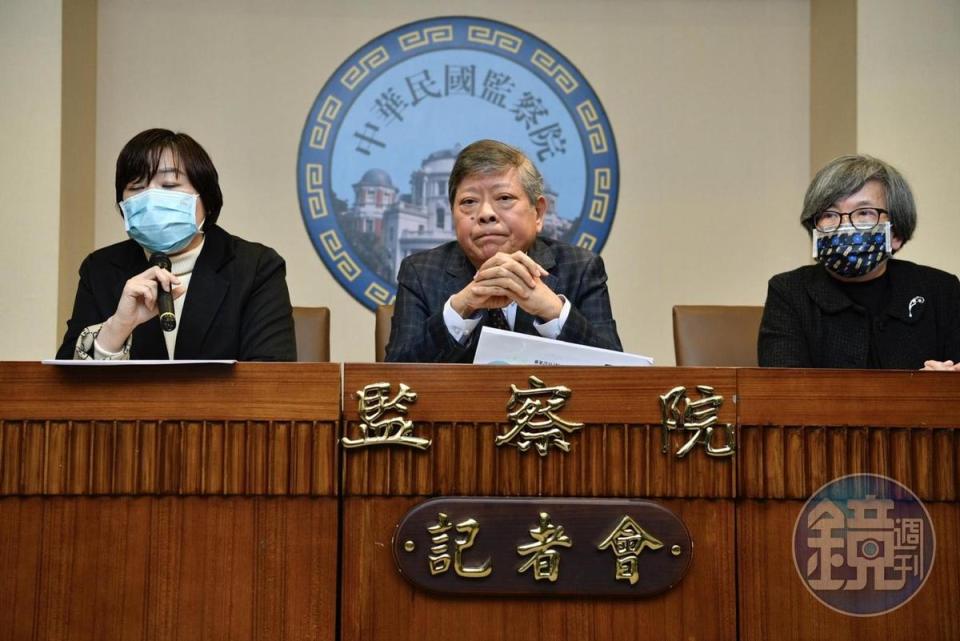 監委葉大華（左起）、趙永清、蘇麗瓊今召開記者會，針對恩恩案調查報告作出說明。