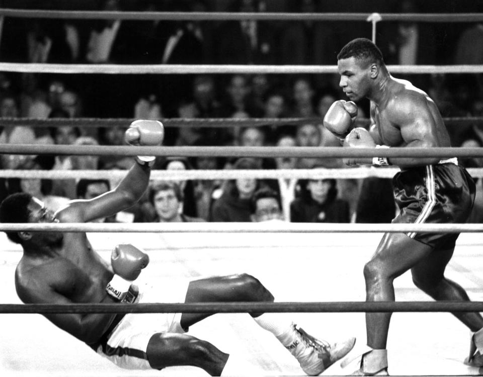 Goodnight! Thanks for stopping by! Mike knocks out Robert Colay in 1985, in Atlantic City, in the first round (Credit: The Ring Magazine via Getty Images)