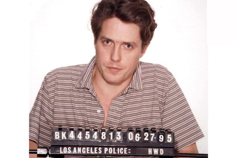 Hugh Grant: una traición que casi le cuesta la carrera, su teoría sobre la monogamia y el amor que lo salvó de ser “un viejo triste y solitario”