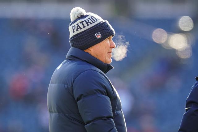 Patriots crush Bears in Chicago snow - The Boston Globe